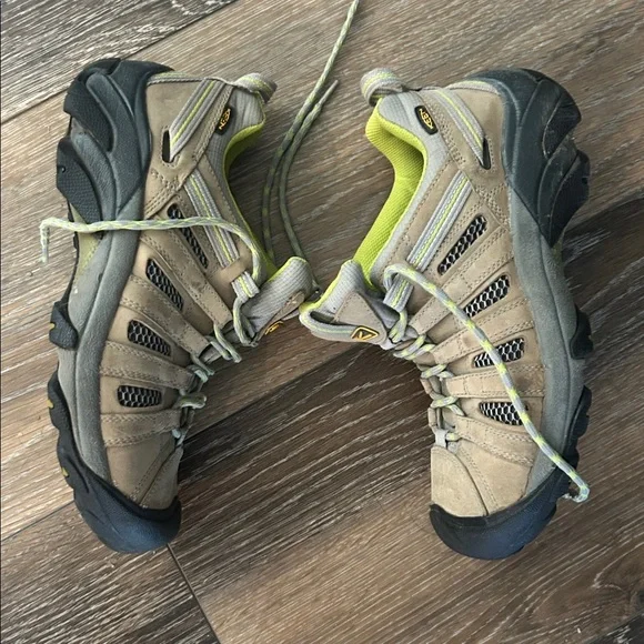 KEEN Women's Voyageur Hiking Shoes - Picture 3 of 8